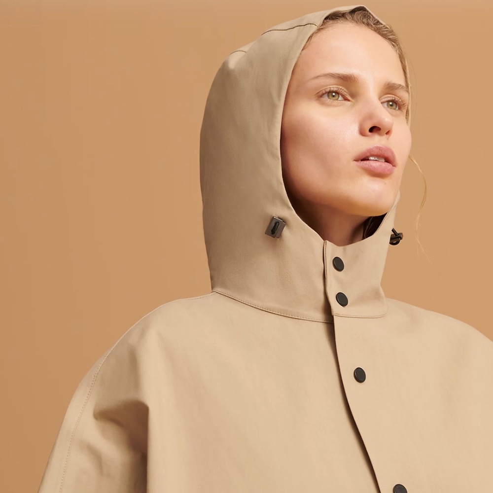 Hermes allure all-purpose cape 🧥 - Picture 2 of 6